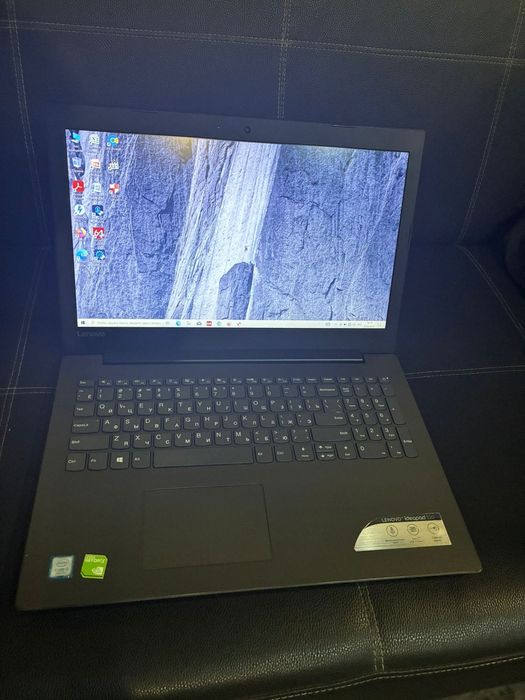Продам ноутбук Lenovo core i3 сумка мышка