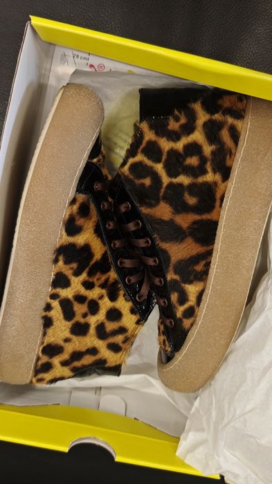 Дамски тигрови боти