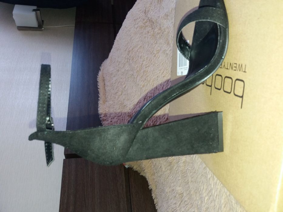 Продам туфли женские