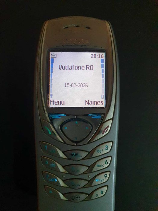 telefon Nokia 6100
