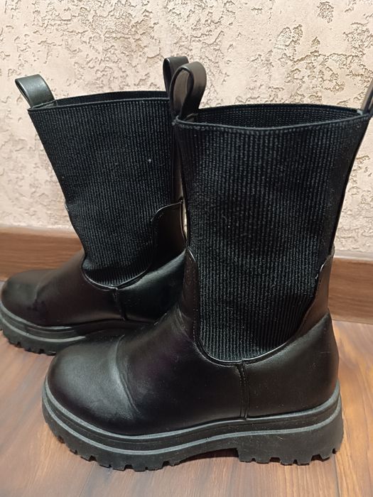 Дамски кожени боти