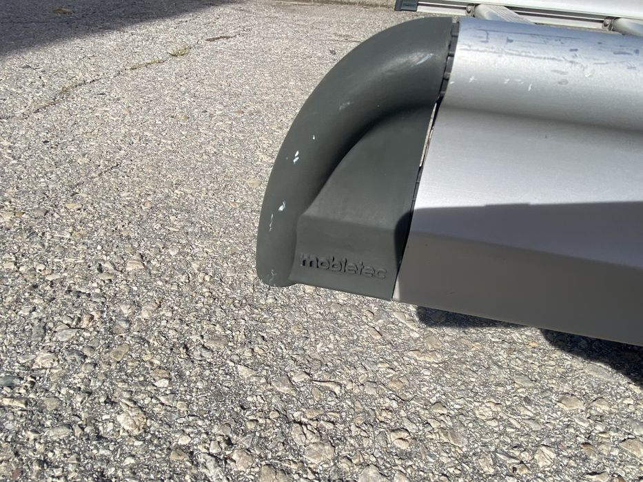 Багажник за коля