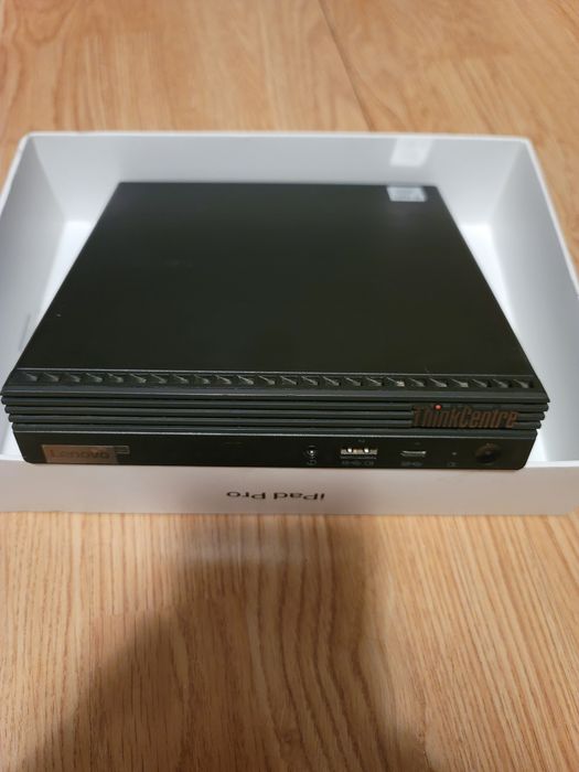 Lenovo ThinkCentre M70q i3-10100T 8GB Ram 320GB hdd