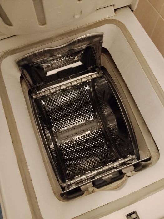 Стиральная машина Аристон автомат