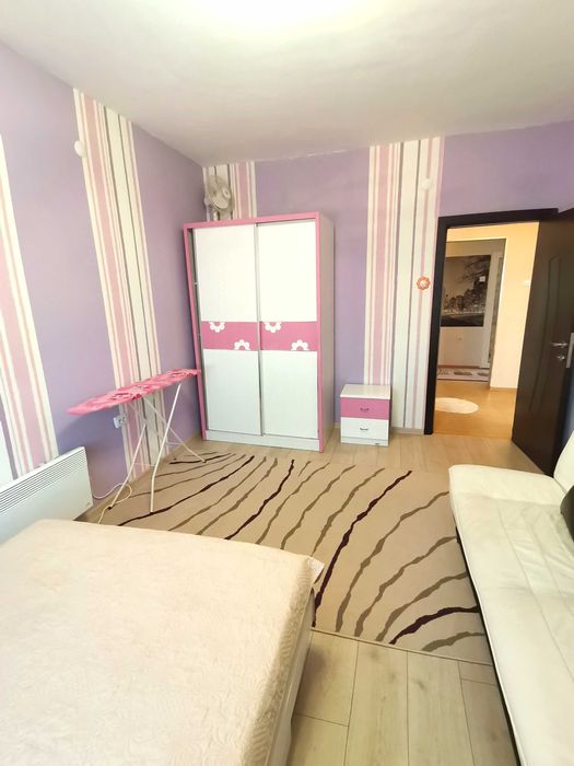 Дава се под наем Тристаен апартамент в Бургас, Зорница - 100 кв.м за 306 € - Снимка #2