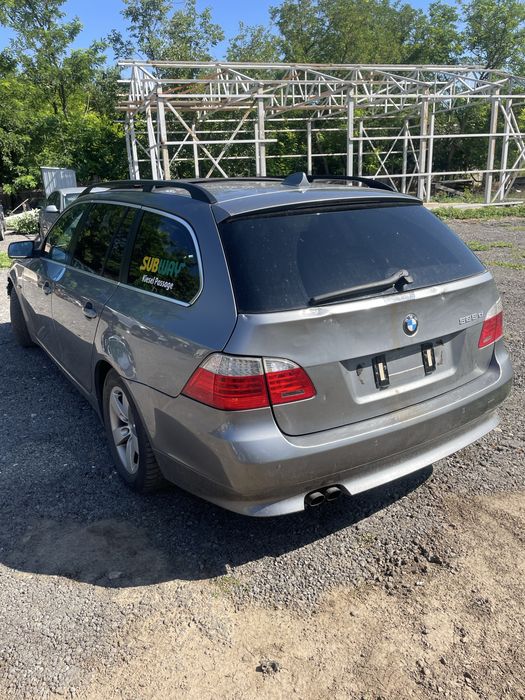 Usi , bara spate capota bmw e61 facelift