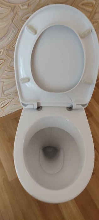 Унитаз б/у в хорошем состоянии