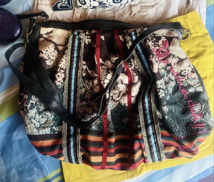 Desigual-дамски чанти