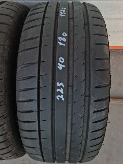 Летни гуми 2 броя MICHELIN PilotSport4 225 40 R18 дот 1522