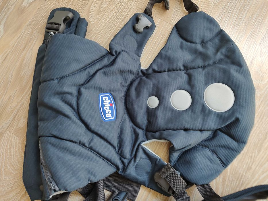 Купен 190лв-Кенгуру Раница бебе Чико, Chicco Close to you, бебеносене