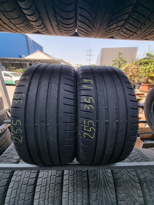 Anvelope 255/35/19 Vara Bridgestone DOT 2023