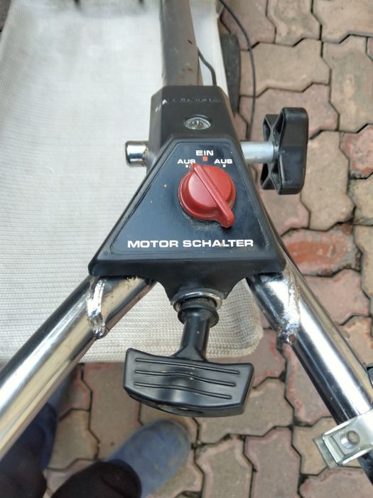 Honda, tuns iarba, originală