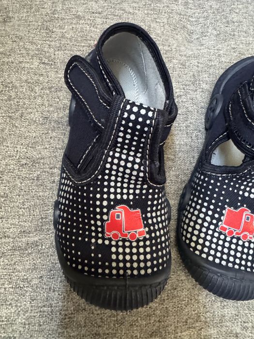 Детски пантофи колев и колев