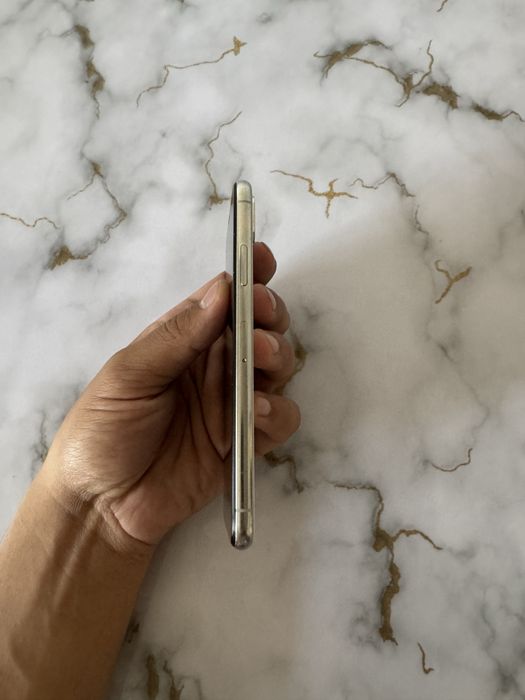 Айфон х 256гб емкость 100