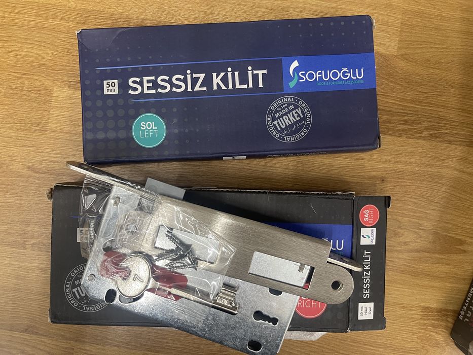 Брави за интериорна врата и панти за интериорна врата