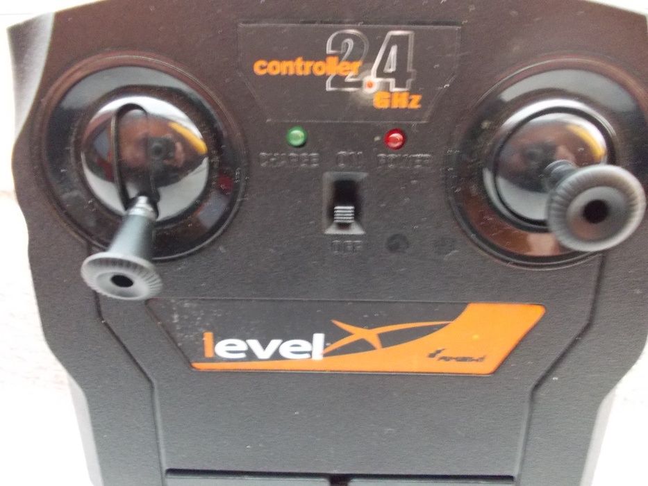 дистанционно за управление на хеликоптер дрон