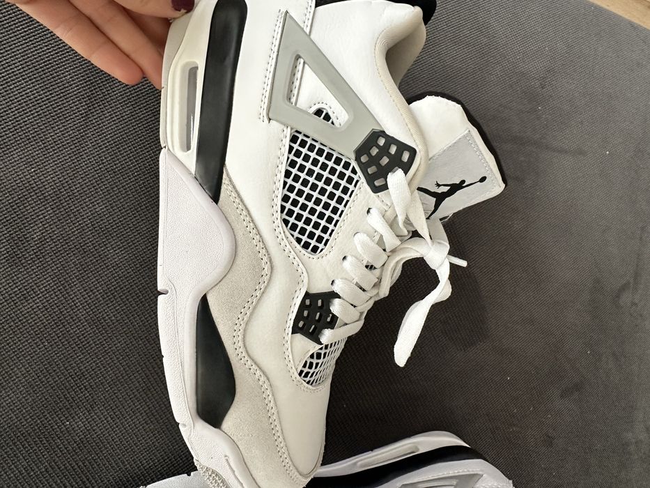 Jordan 4 Retro Маратонки