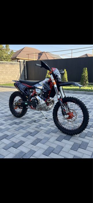 ZM Tracer 320cc 2T-двухтактный эндуро мотоцикл от бренда ZM Moto.