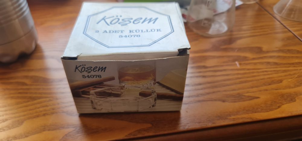 Неизползвани ретро пепелници