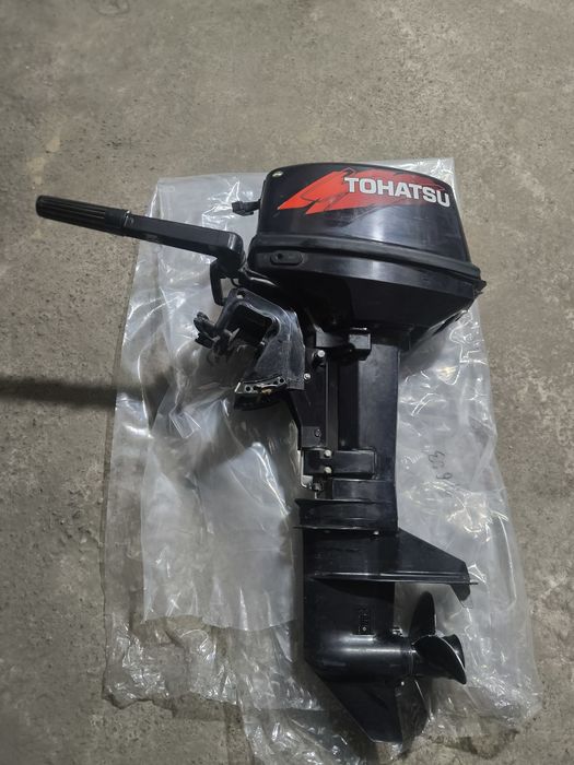 Продаю Лодочный мотор Tohatsu 9.8