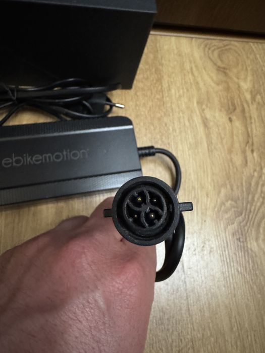 Ebikemotion Mahle X35 charger 36V 2A/зарядно за ел.велосипед