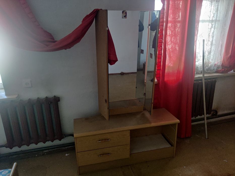 Спальный гарнитур