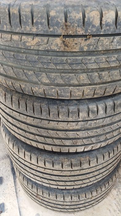 Anvelope 235 45 r17 Vara