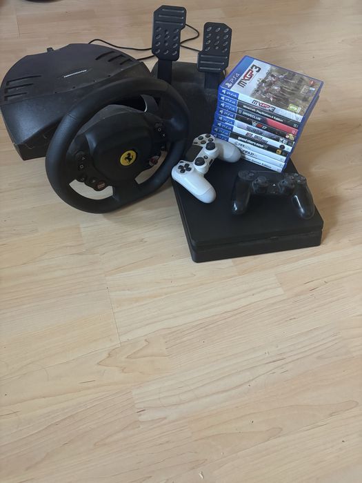 PlayStation4 slim 1tb+ volan thrustmaster cu 9jocuri dvd