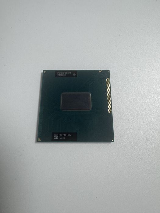 Procesor intel i7-3520m sau i5 tot generatia 3