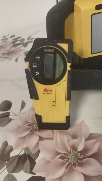 Laser Leica teren