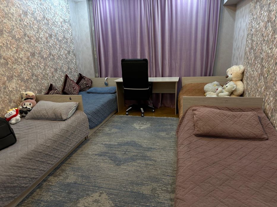 Срочно продаются кровати с матрасом!