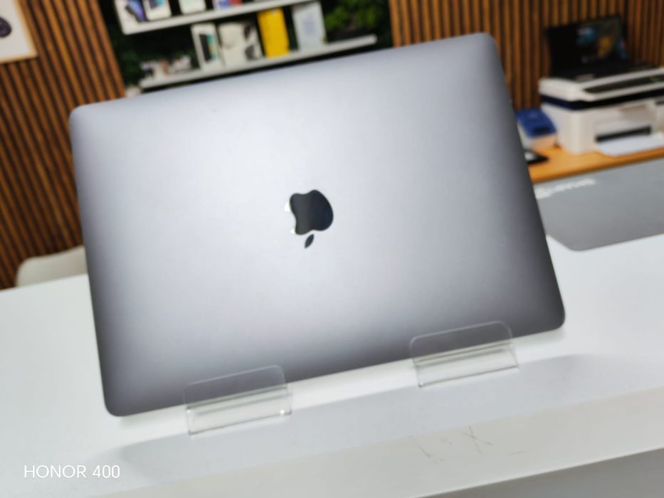 Apple Macbook Air 13 M1 2020 256 Gri Foarte Bun