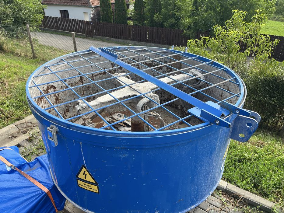 Malaxor beton/cereale/ trifazic motor 5,5kwh capacitate 800l