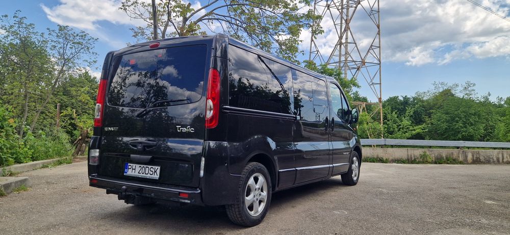 RENAULT Trafic 2011 — imagine 3
