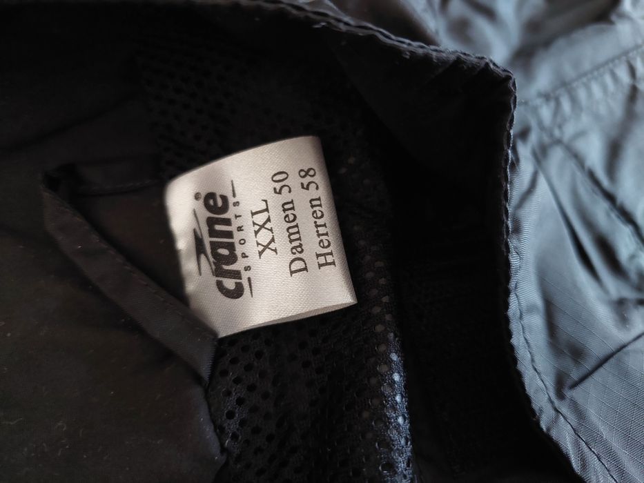 Costum impermeabil,combinezon dintr-o bucata,marime XXL