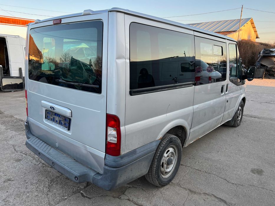Dezmembrez FORD TRANSIT Turneo 2.2 TDCI 110 CP QVFA 2008 8+1 locuri