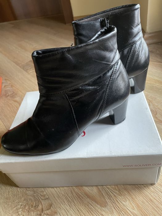 Cizmulite piele scurte