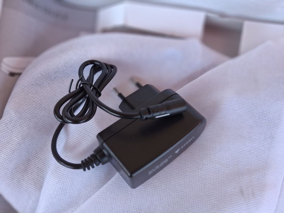 Baterie lavoar cu senzor  electronic Schell Celis  alimentare l