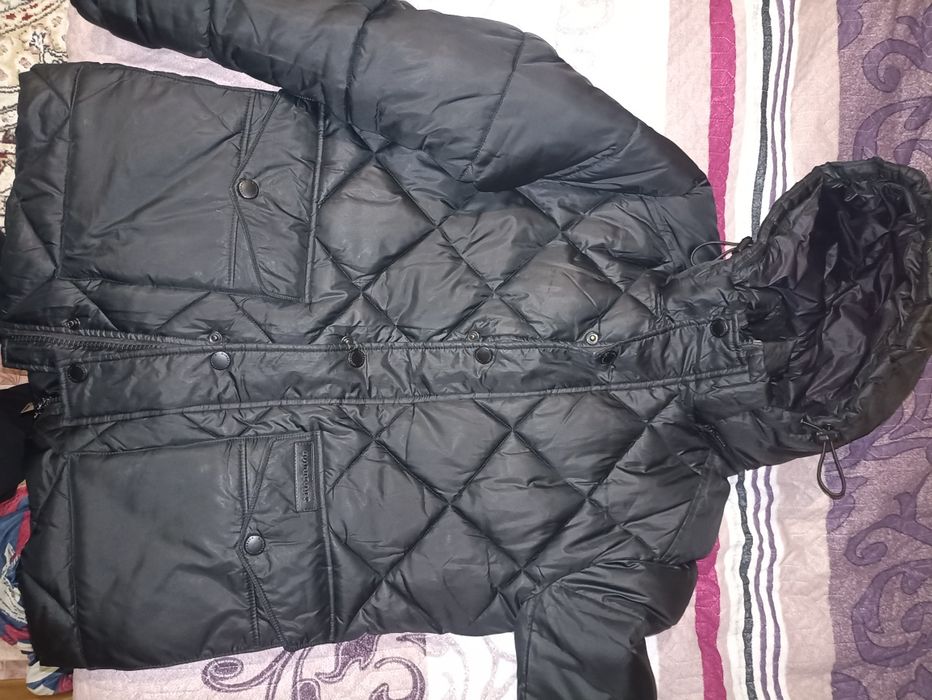 Продам куртку отличного качества.