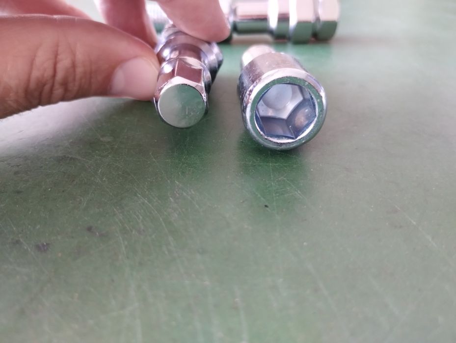 Set  prezoane antifurt M14 x 1.5  
VW Audi Seat Skoda Mercedes