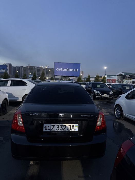 2005 yil lacetti 1,6 qora