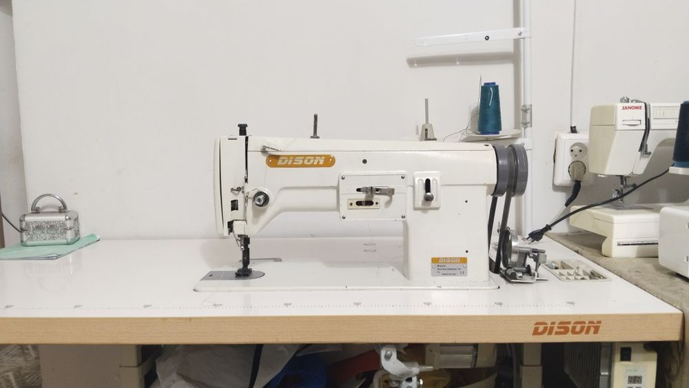 Продам промышленную машинку