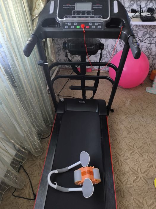 Продам беговую дорожку