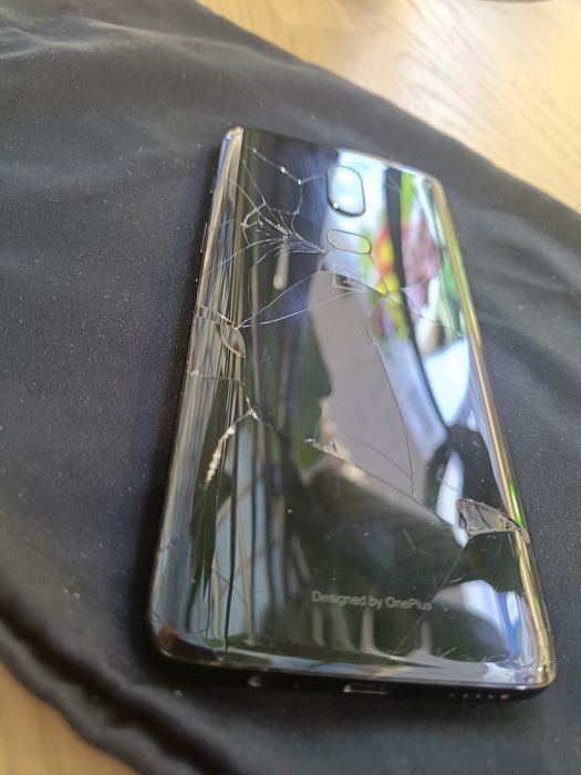 Doar Bucuresti - Oneplus 6 ecran fisurat~ 8Gb/128Gb - Baterie buna // Gasiti altul mai puternic in banii astia va fac reducere