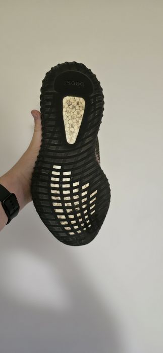 Yeesy 350 v2 beluga carbon оригинални