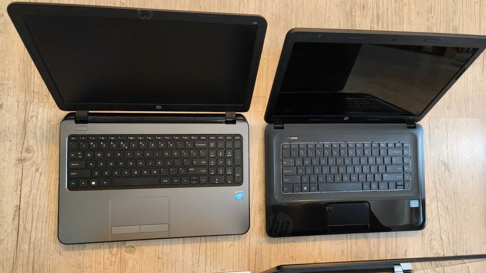 Set 4 LAPTOPURI HP 840 G5/250 G3/2000 si ASUS S550 + Geanta CADOU