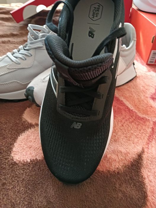 Vând Adidași New Balance NOI