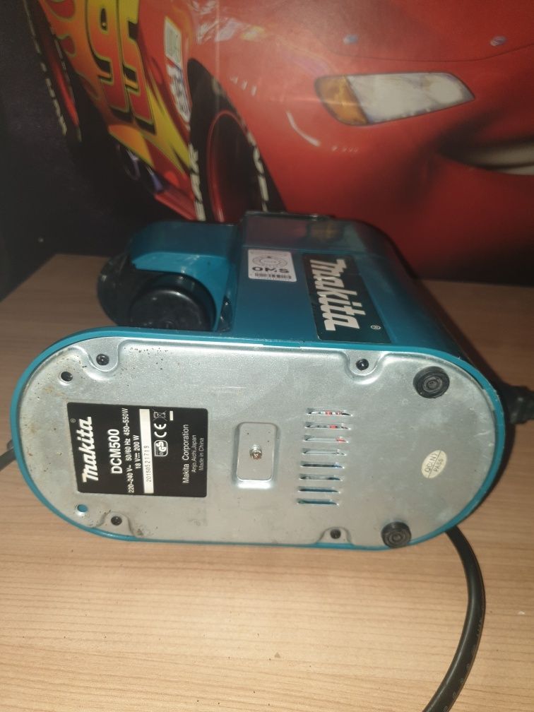 Makita dcm500 discount