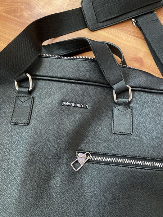 Vând servietă laptop