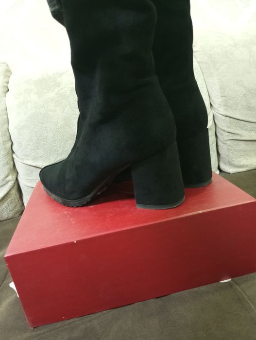 женский сапог в хорошем состоянии  почти новый